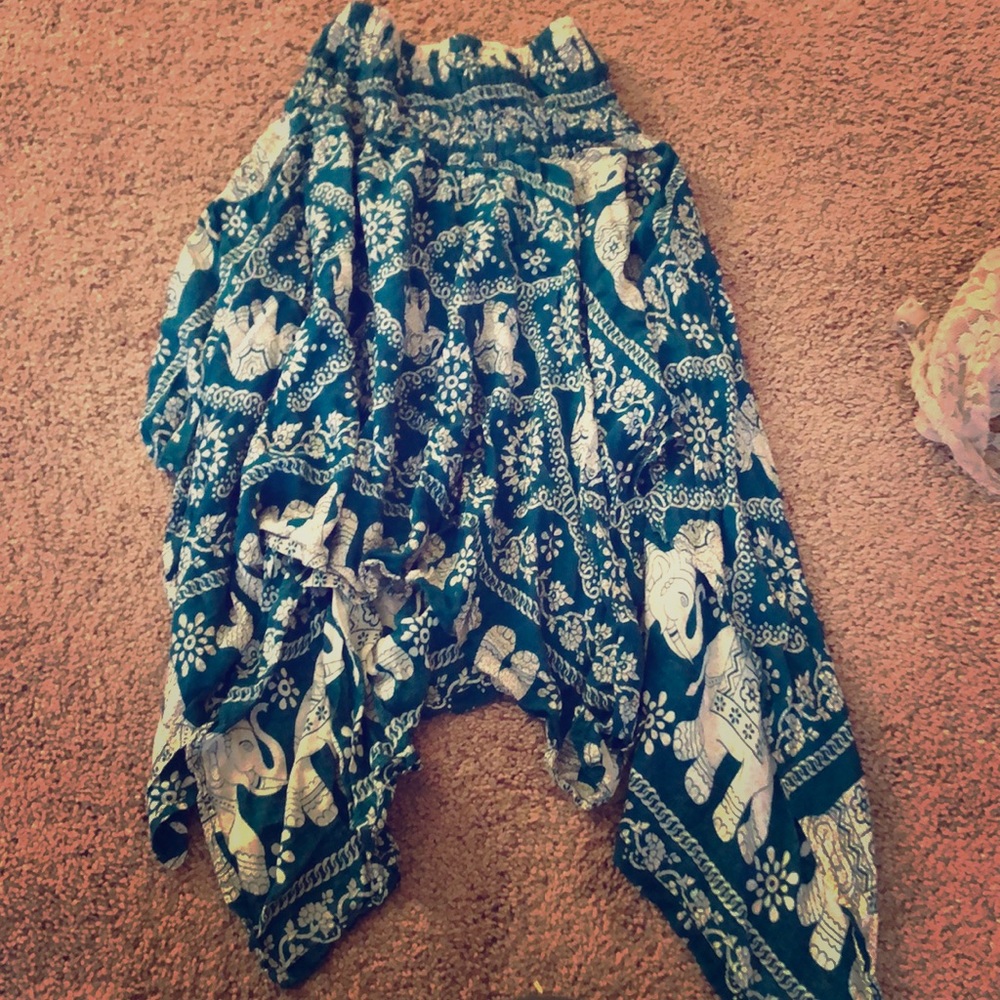 One size fits most skirt